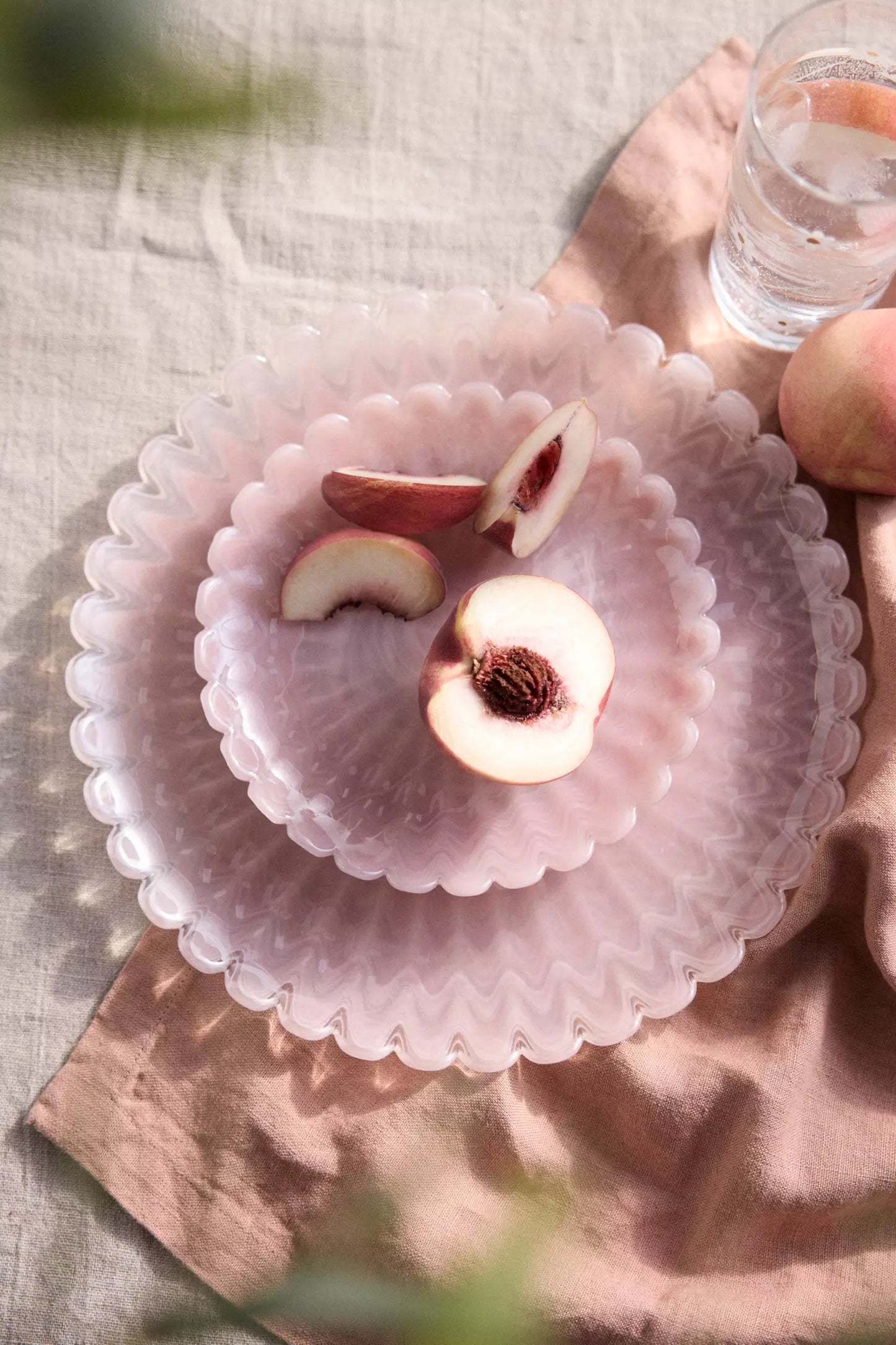 Scalloped Rose‑Tinted Glass Serving Plate