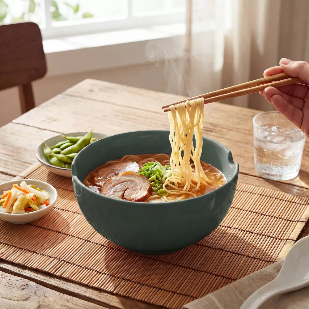 Ceramic Ramen Bowl Set With Chopstick Rest