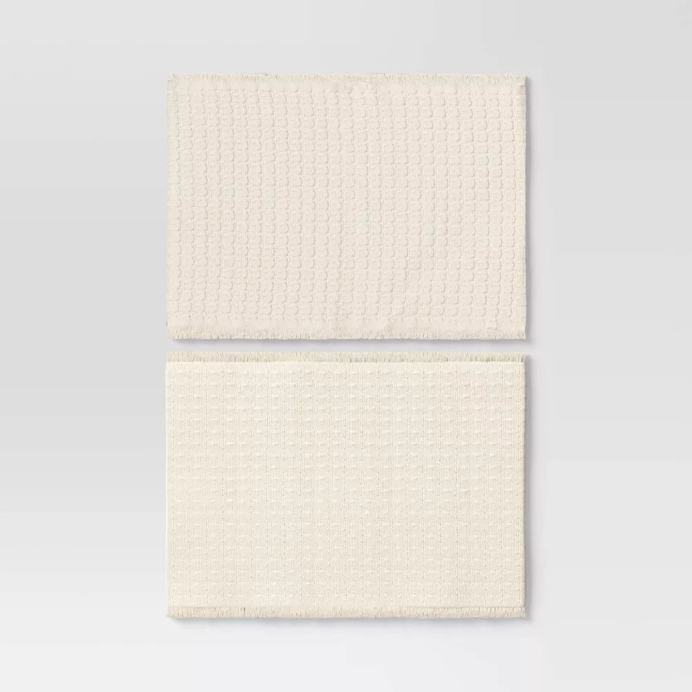 2‑Piece Solid Textured Fringed Cotton Placemat Set