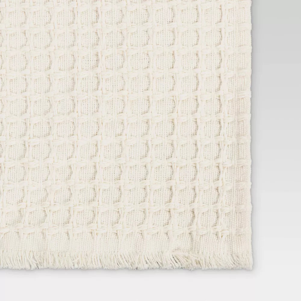 2‑Piece Solid Textured Fringed Cotton Placemat Set